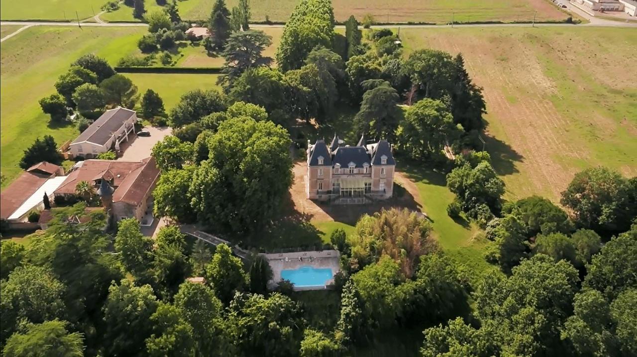 Chateau Marith - Etablissement Climatise Avec Piscine Hotel Clairac  Bagian luar foto