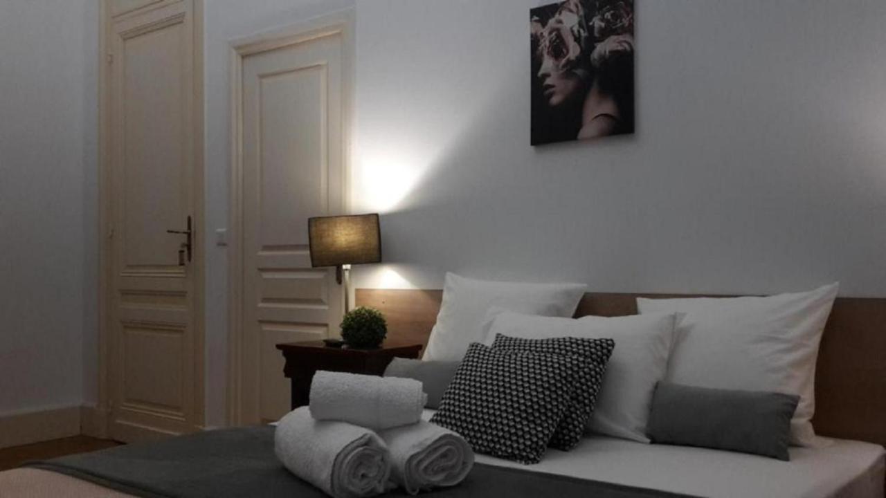 Chateau Marith - Etablissement Climatise Avec Piscine Hotel Clairac  Bagian luar foto